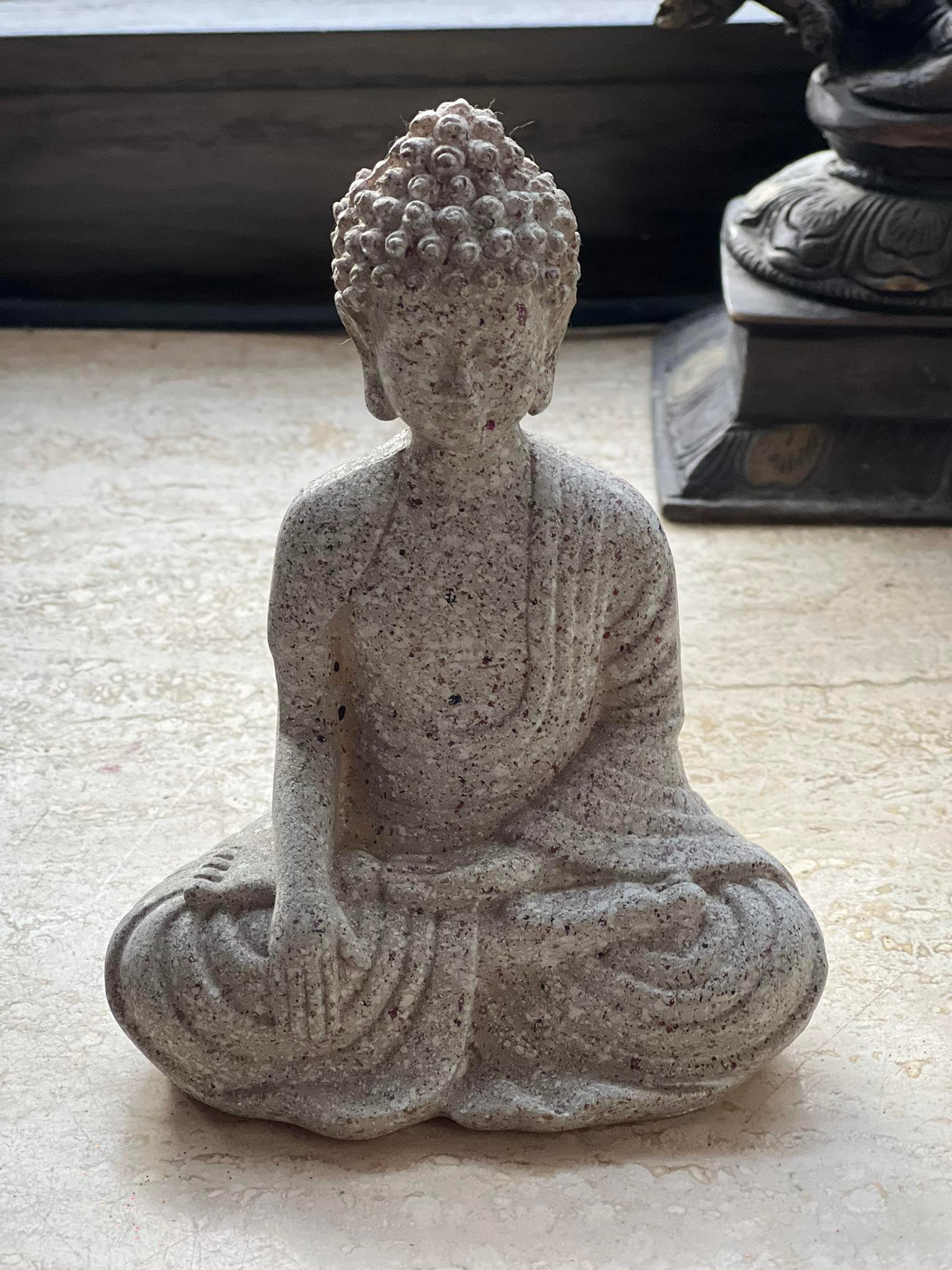 Meditation Buddha stonegrey 12cm