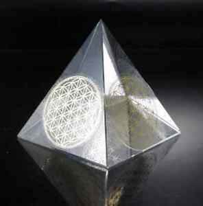 2 Stück Feng Shui Blume des Lebens Chi Glas Pyramide 40 mm